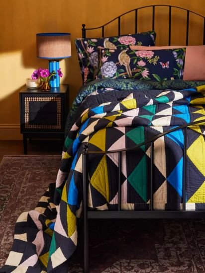 Triangles Patchwork Bedspread